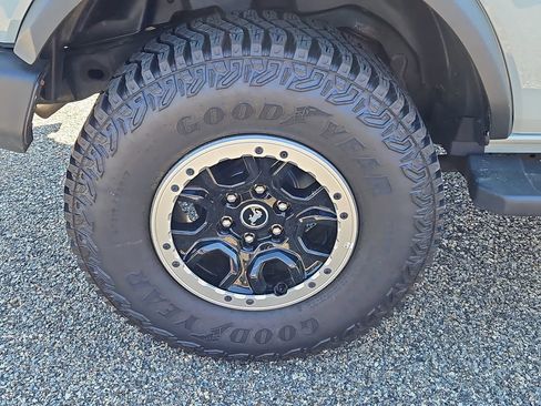 Used 2022 Ford Bronco Big Bend w/ Sasquatch Package AWD/4WD image 9