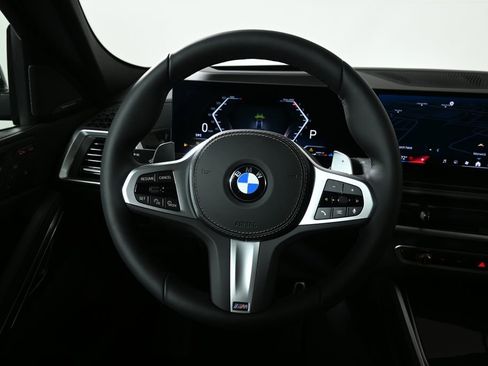 New 2026 BMW X6 xDrive40i w/ Climate Comfort Package image 18