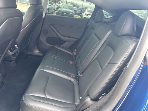 Used 2025 Tesla Model Y Long Range image 14