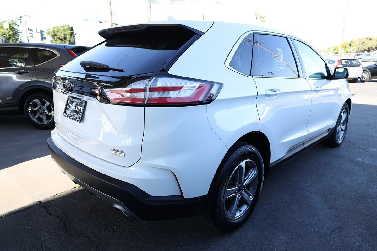 Used 2020 Ford Edge SEL w/ Convenience Package FWD image 4