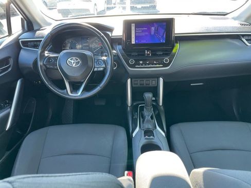 Used 2023 Toyota Corolla Cross LE w/ Moonroof Package AWD/4WD image 10