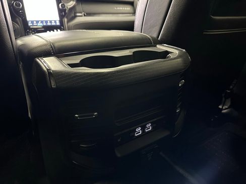 Used 2024 RAM 2500 Limited image 46