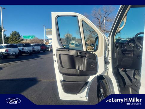 Used 2018 RAM ProMaster 2500 image 12