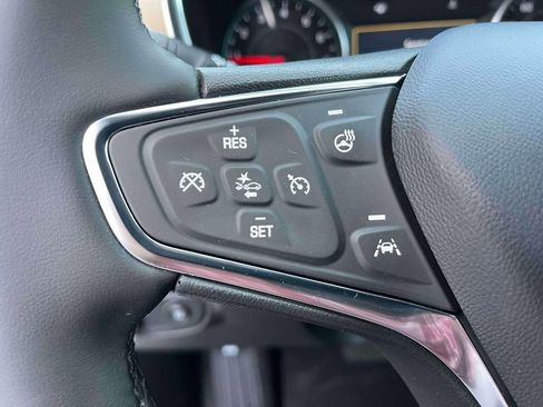 Used 2024 Chevrolet Equinox Premier image 31