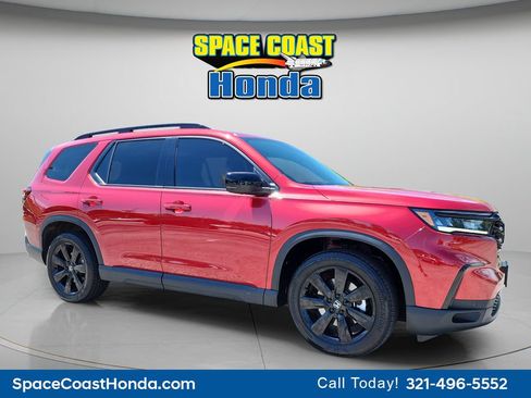 Certified 2025 Honda Pilot Black Edition image 12