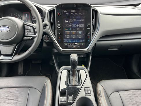 Certified 2025 Subaru Crosstrek 2.5i Limited w/ Crosstrek Mirror Package AWD/4WD image 11