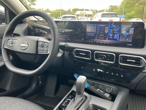 New 2026 Nissan Sentra SV w/ SV Convenience Package FWD image 3