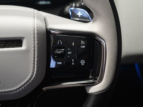 Used 2025 Land Rover Range Rover Sport SV Edition Two image 20