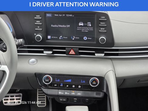 Used 2025 Hyundai Elantra Sport FWD image 19
