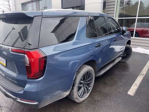 Used 2025 GMC Yukon Elevation w/ LPO, Floor Liner Package image 4