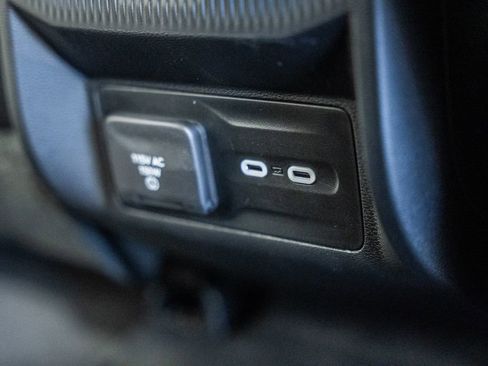 New 2026 Jeep Cherokee Overland image 37