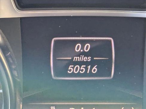 Used 2013 Mercedes-Benz SL 550 image 6