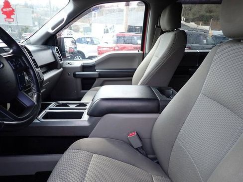 Used 2017 Ford F150 XLT w/ Equipment Group 302A Luxury image 10