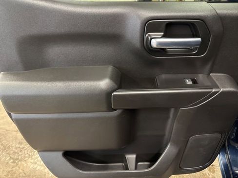 Used 2020 Chevrolet Silverado 1500 Custom Trail Boss w/ Custom Convenience Package AWD/4WD image 20