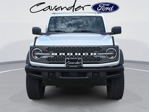 New 2025 Ford Bronco Badlands image 2