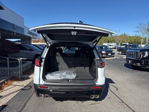 New 2026 GMC Acadia Elevation image 24