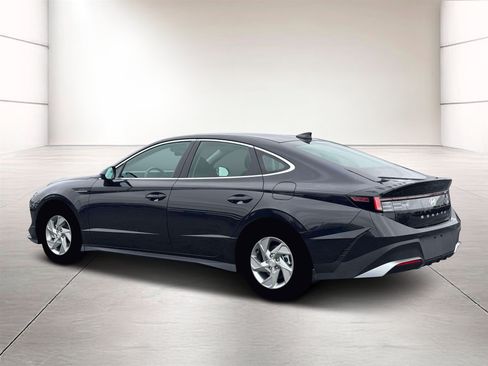 New 2026 Hyundai Sonata SE FWD image 4