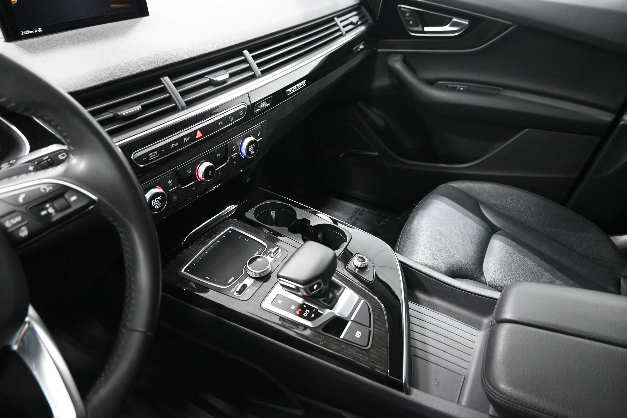 Used 2019 Audi Q7 3.0T Premium Plus w/ Premium Plus Package AWD/4WD image 20
