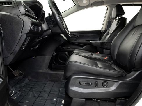 Used 2025 Honda Odyssey EX-L image 13