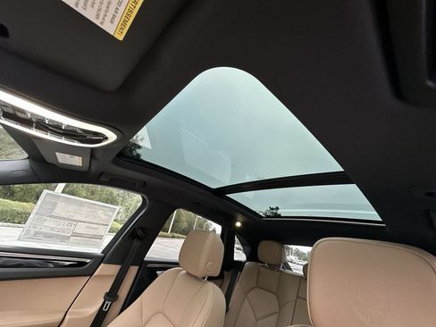 Certified 2026 Porsche Macan AWD/4WD image 18