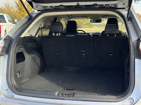 Certified 2024 Ford Edge SEL image 29