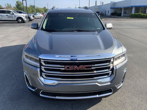 Used 2021 GMC Acadia SLE w/ Driver Convenience Package FWD image 2