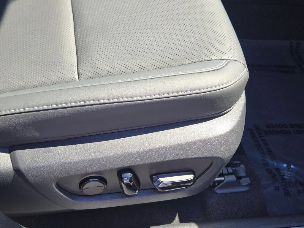 Used 2025 Lexus RX 350 AWD image 6
