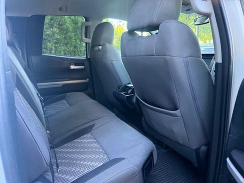 Used 2018 Toyota Tundra SR5 w/ SR5 Upgrade Package AWD/4WD image 14