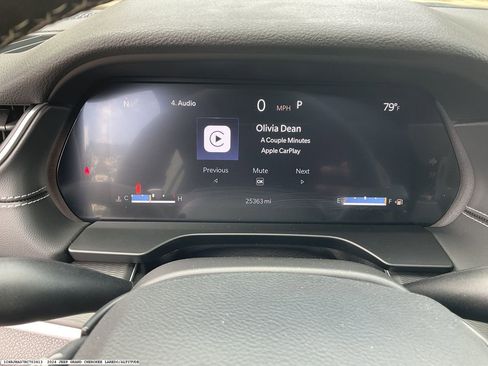 Used 2024 Jeep Grand Cherokee Altitude image 9