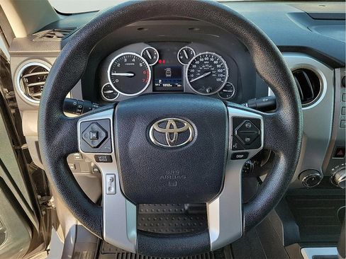 Used 2017 Toyota Tundra SR5 w/ SR5 Upgrade Package image 16