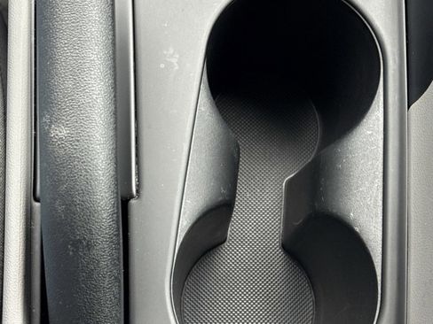 Certified 2025 Hyundai Elantra Sport image 27