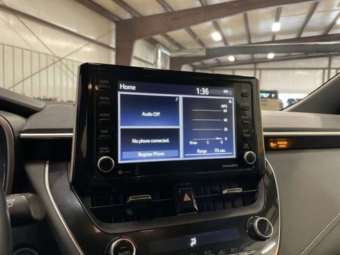 Used 2022 Toyota Corolla SE image 17