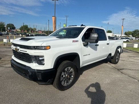 New 2025 Chevrolet Silverado 2500 Custom w/ Custom Value Package AWD/4WD image 8