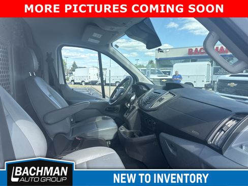 Used 2019 Ford Transit 150 130 Low Roof RWD image 12