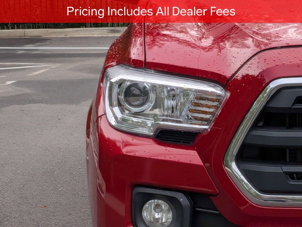 Used 2016 Toyota Tacoma SR5 RWD image 11