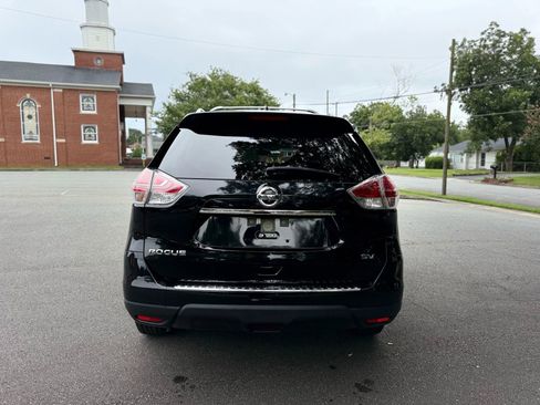 Used 2016 Nissan Rogue SV FWD image 5