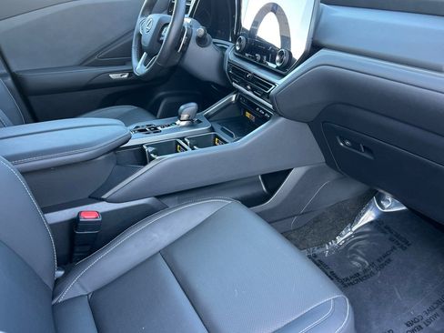 Used 2025 Lexus TX 350 FWD image 19