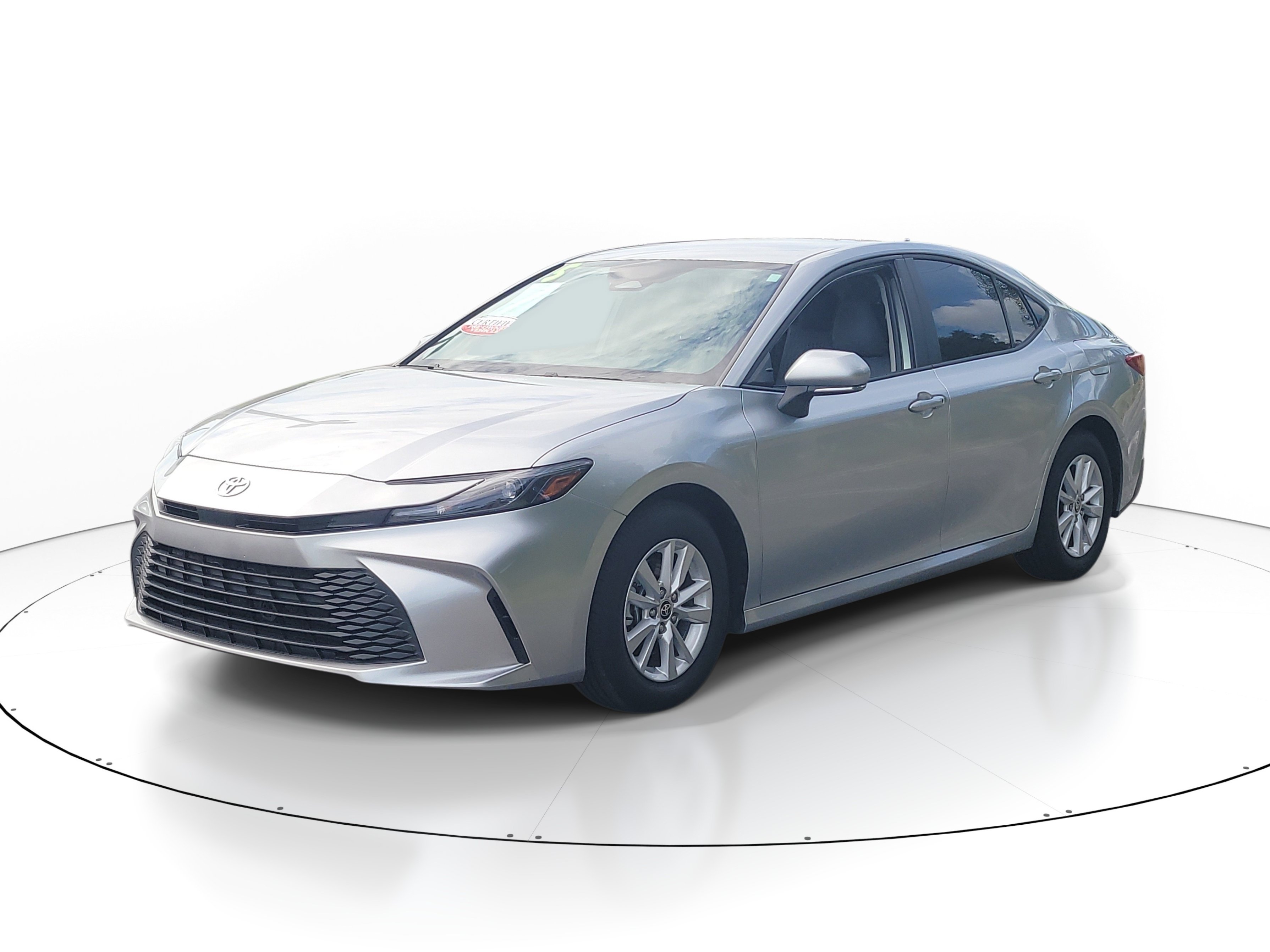 Certified 2025 Toyota Camry LE FWD image 3