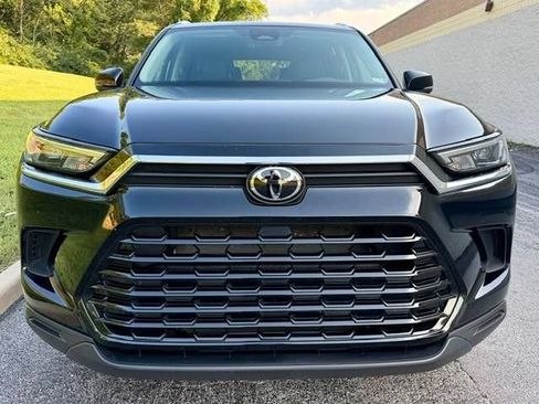 Certified 2025 Toyota Grand Highlander AWD image 4