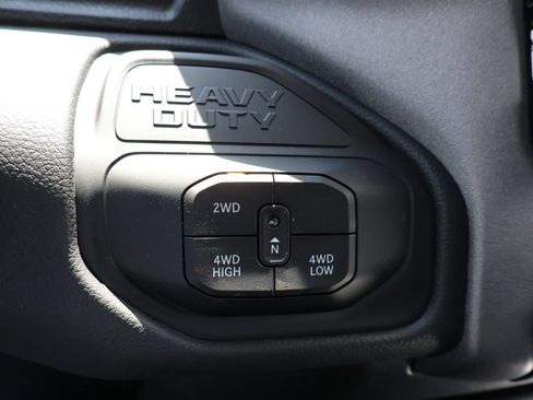 New 2026 RAM 5500 Tradesman w/ Chrome Appearance Group AWD/4WD image 32