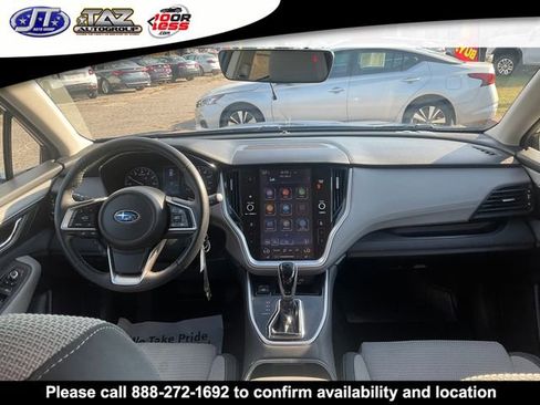 Used 2022 Subaru Outback Premium image 16