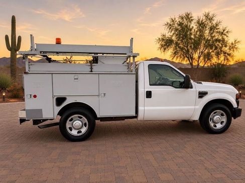 Used 2008 Ford F350 XL RWD image 7