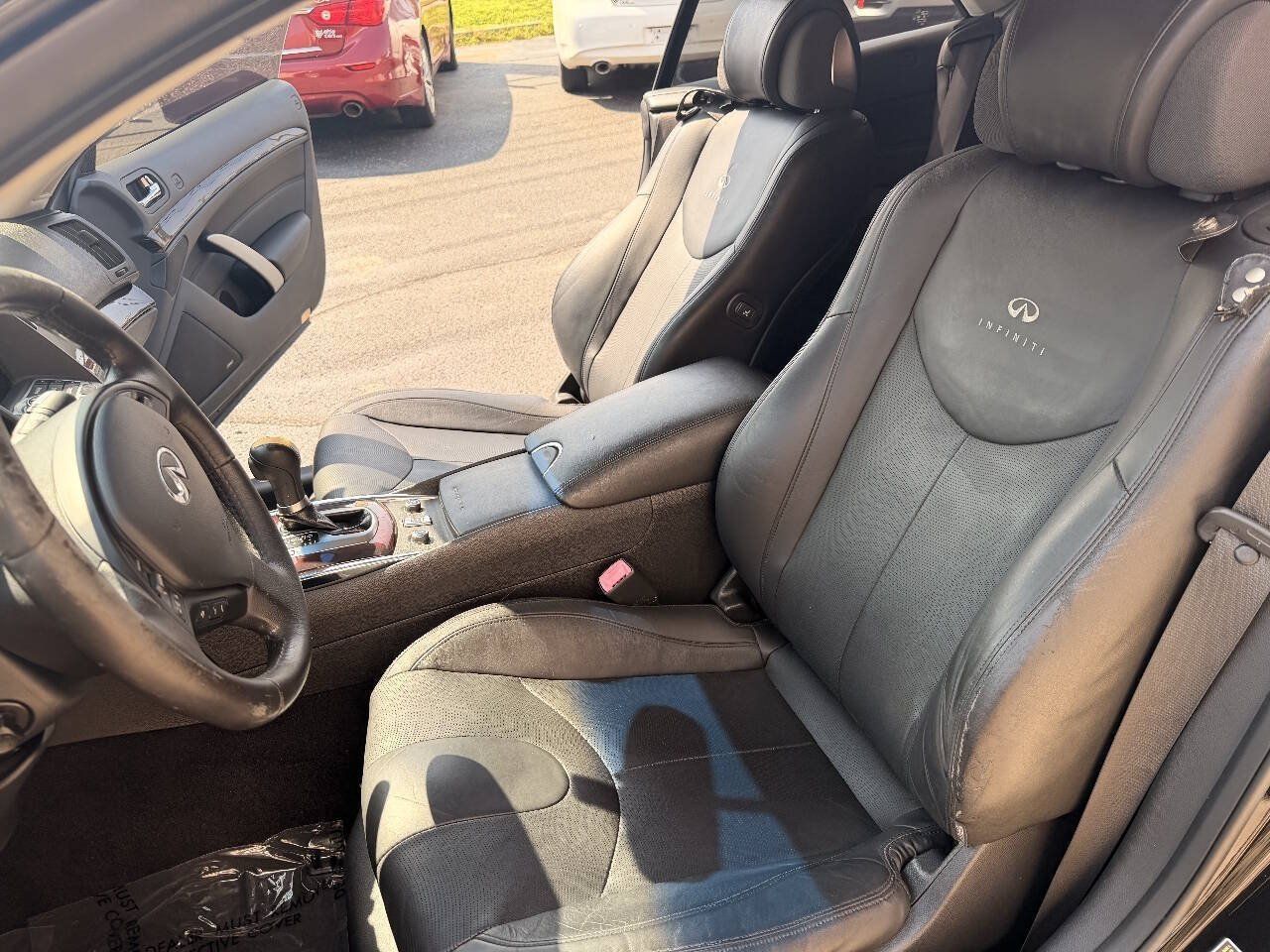 Used 2011 INFINITI G37 Convertible w/ Premium Pkg RWD image 11