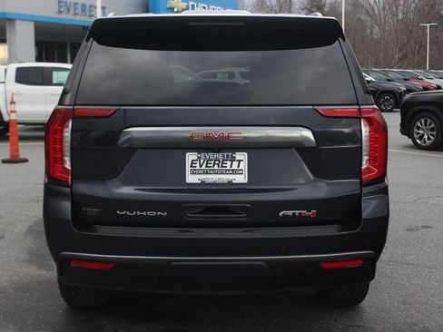 Used 2023 GMC Yukon AT4 w/ AT4 Premium Package image 6