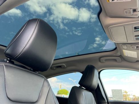 Certified 2025 Ford Mustang Mach-E Premium image 18