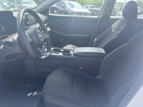 Used 2025 Nissan Sentra S FWD image 19