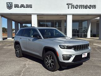 New 2025 Jeep Grand Cherokee Limited video 2