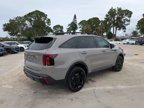Certified 2026 Kia Sorento SX Prestige AWD/4WD image 8