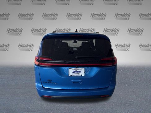 New 2026 Chrysler Pacifica Select w/ S Appearance Package image 7