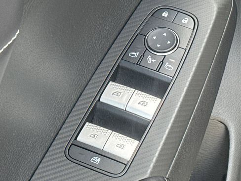 Used 2025 Mitsubishi Outlander SE AWD/4WD image 13